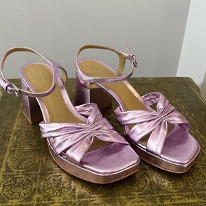 Super cute Reformation Heels